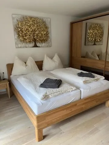 Christinenhof 5 Mit Grossem Balkon Апартаменты Лофер