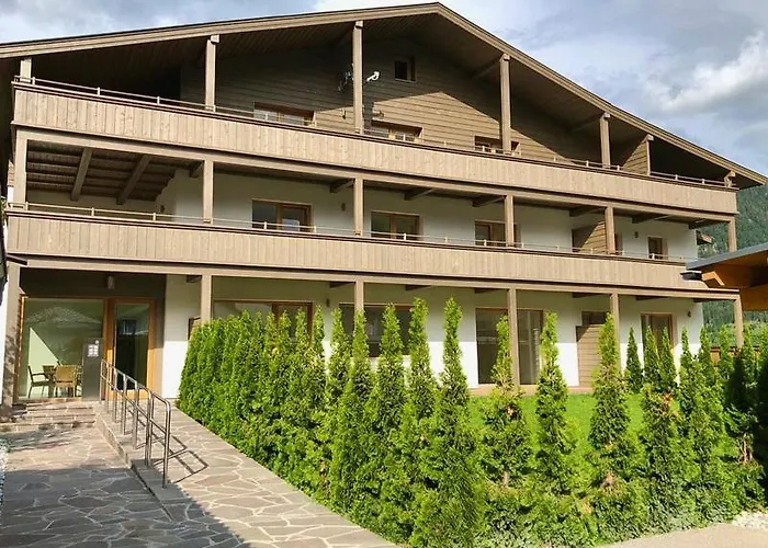 Christinenhof 5 Mit Grossem Balkon *