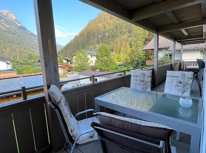 Christinenhof 5 Mit Grossem Balkon * Lofer